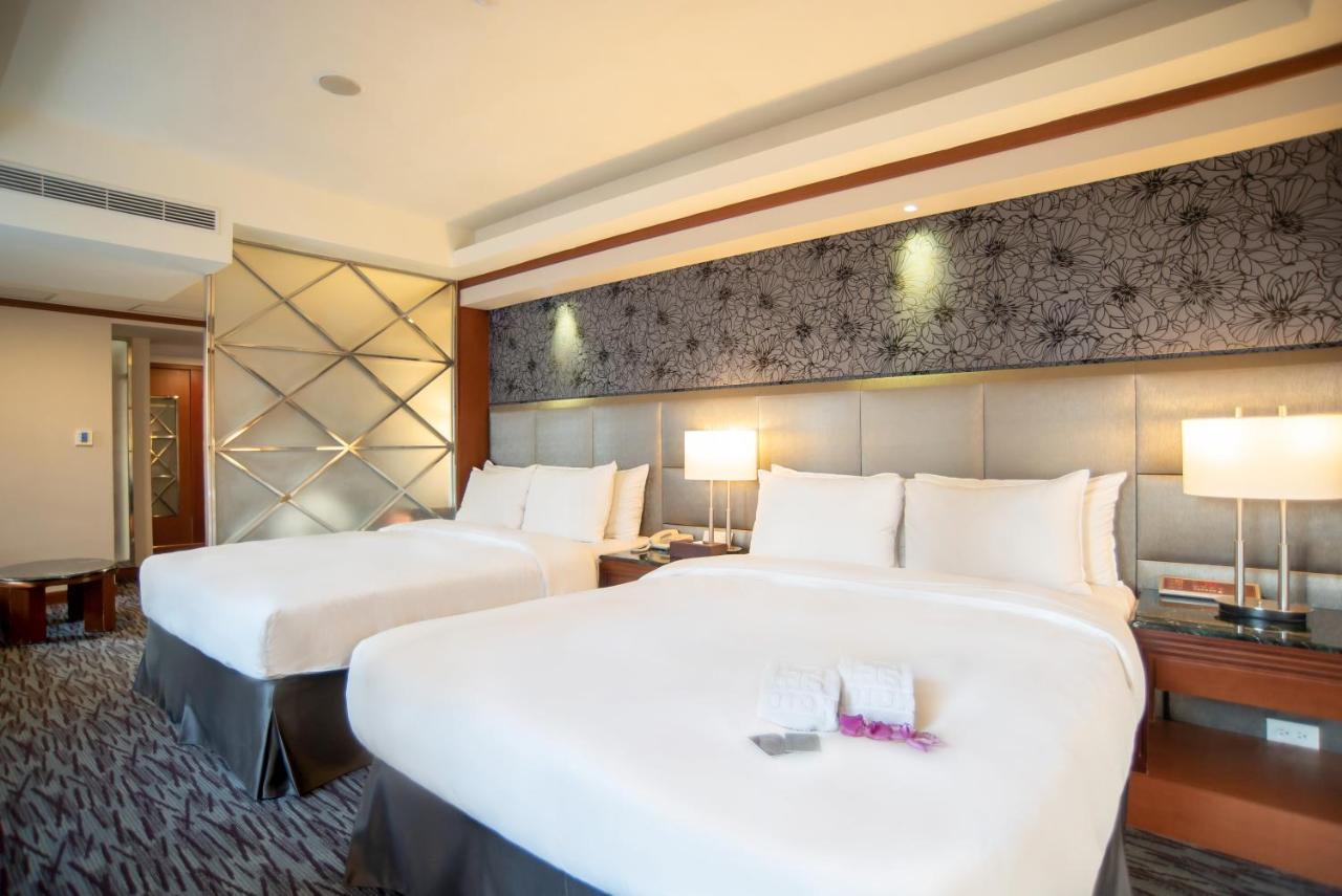 Hotel Dion Taichung Extérieur photo