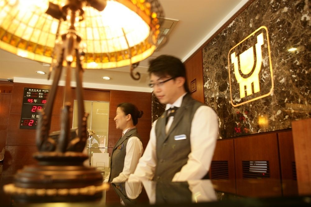 Hotel Dion Taichung Extérieur photo