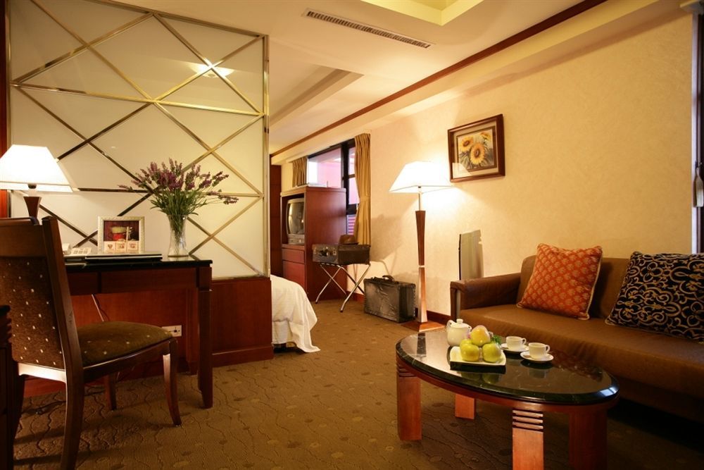 Hotel Dion Taichung Chambre photo