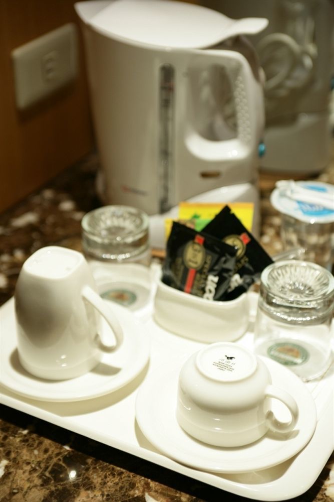 Hotel Dion Taichung Extérieur photo
