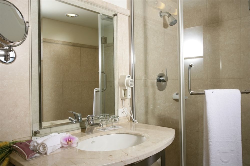 Hotel Dion Taichung Chambre photo